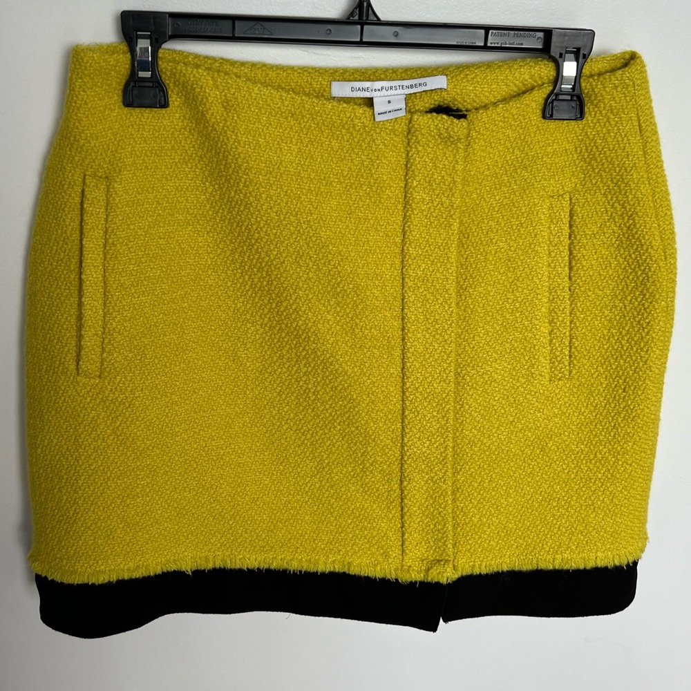 Diane von Furstenberg NEON yellow wool mini skirt